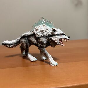 Schleich Eldrador Snow Wolf